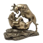 Estátua Decorativa entre Touro e Urso (Bull & Bear) - Imagem 3